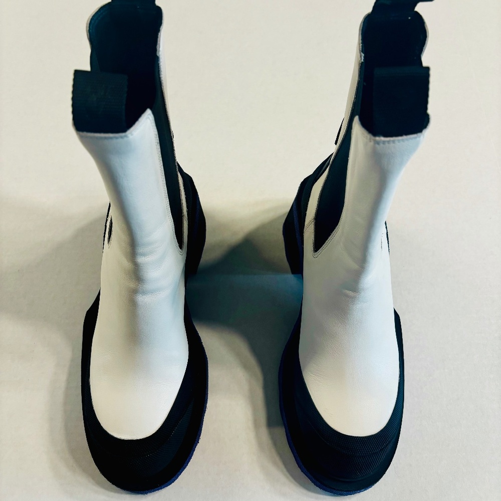 Off-White Chelsea Boot!
